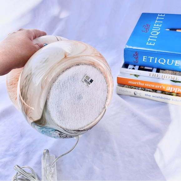 URBAN OUTFITTERS | ANSEL GLASS TABLE LAMP MARBLE SWIRLS WATERCOLOR MULTI-COLOR - Picture 7 of 9